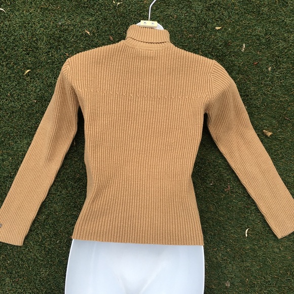 Columbia Turtleneck Sweater - Picture 4 of 5